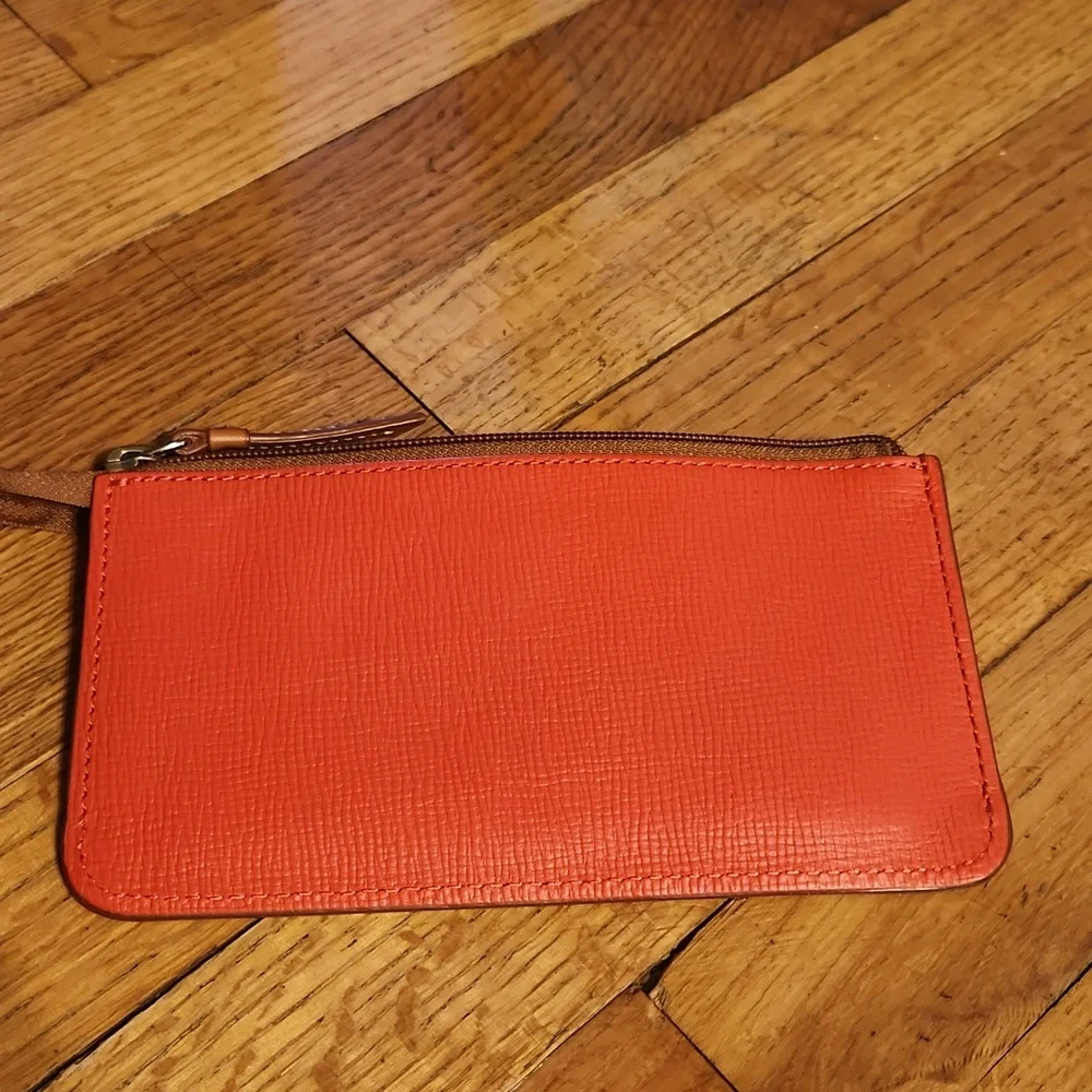 Dooney & Bourke pocket pouch - Picture 3 of 6